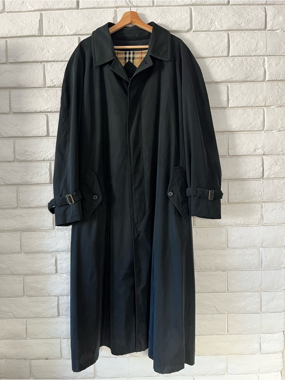 Burberry Vintage Black Mens Long Trench Coat Raincoat Wool Lined Mens 44 R